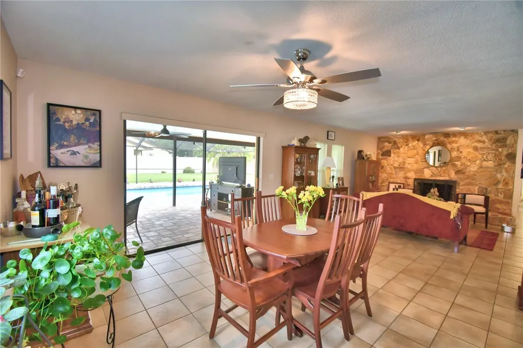 902 Crestview Drive Auburndale FL 33823