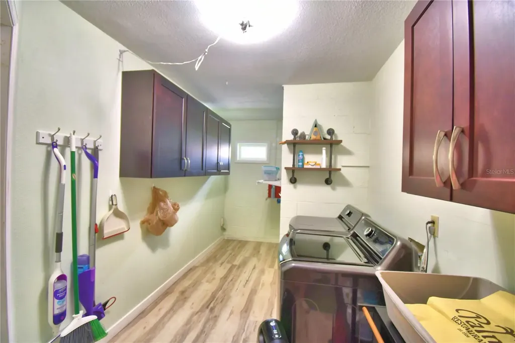 902 Crestview Drive Auburndale FL 33823