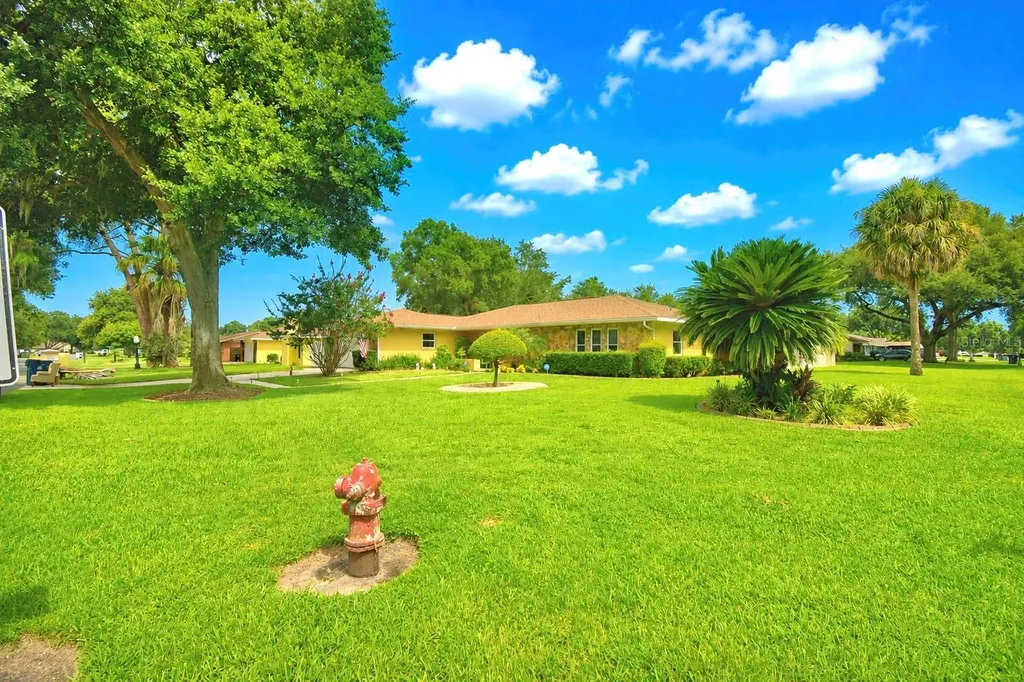 902 Crestview Drive Auburndale FL 33823