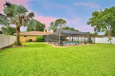 902 Crestview Drive Auburndale FL 33823