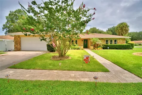 902 Crestview Drive Auburndale FL 33823