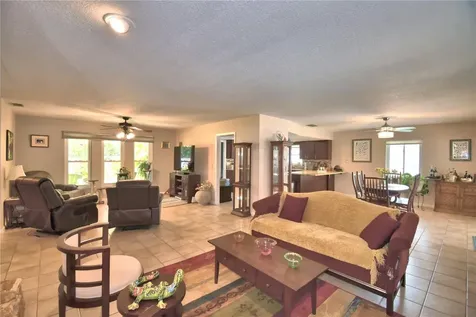 902 Crestview Drive Auburndale FL 33823