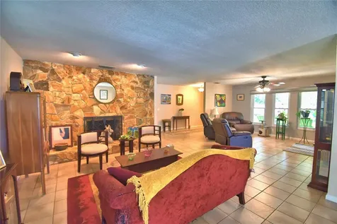 902 Crestview Drive Auburndale FL 33823