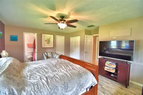 902 Crestview Drive Auburndale FL 33823