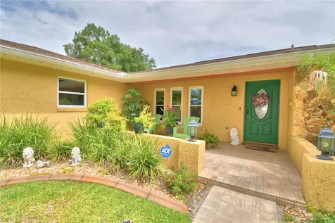 902 Crestview Drive Auburndale FL 33823