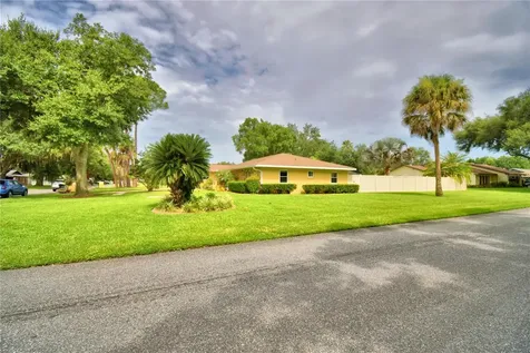 902 Crestview Drive Auburndale FL 33823