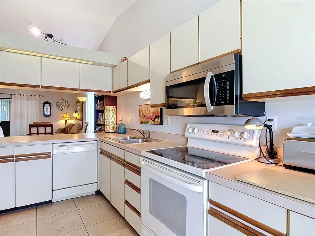 935 Eastridge Drive Debary FL 32713