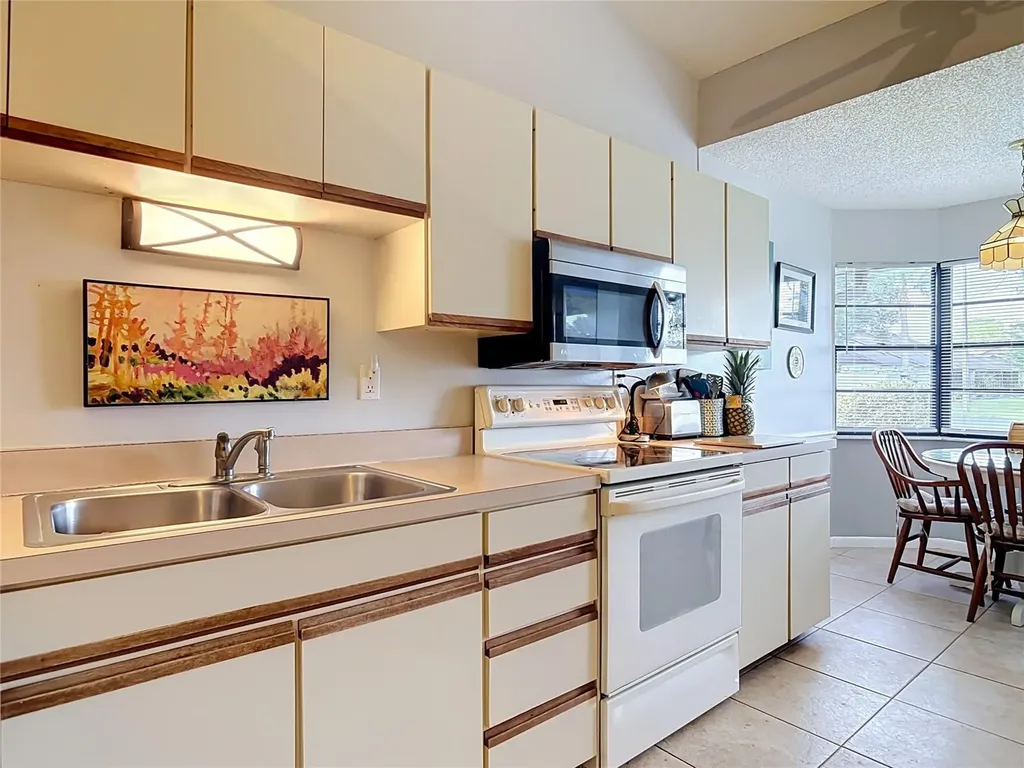 935 Eastridge Drive Debary FL 32713