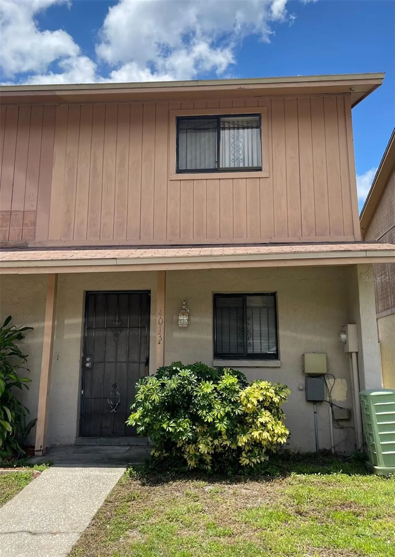 4013 Cedarlimb Court Tampa FL 33614