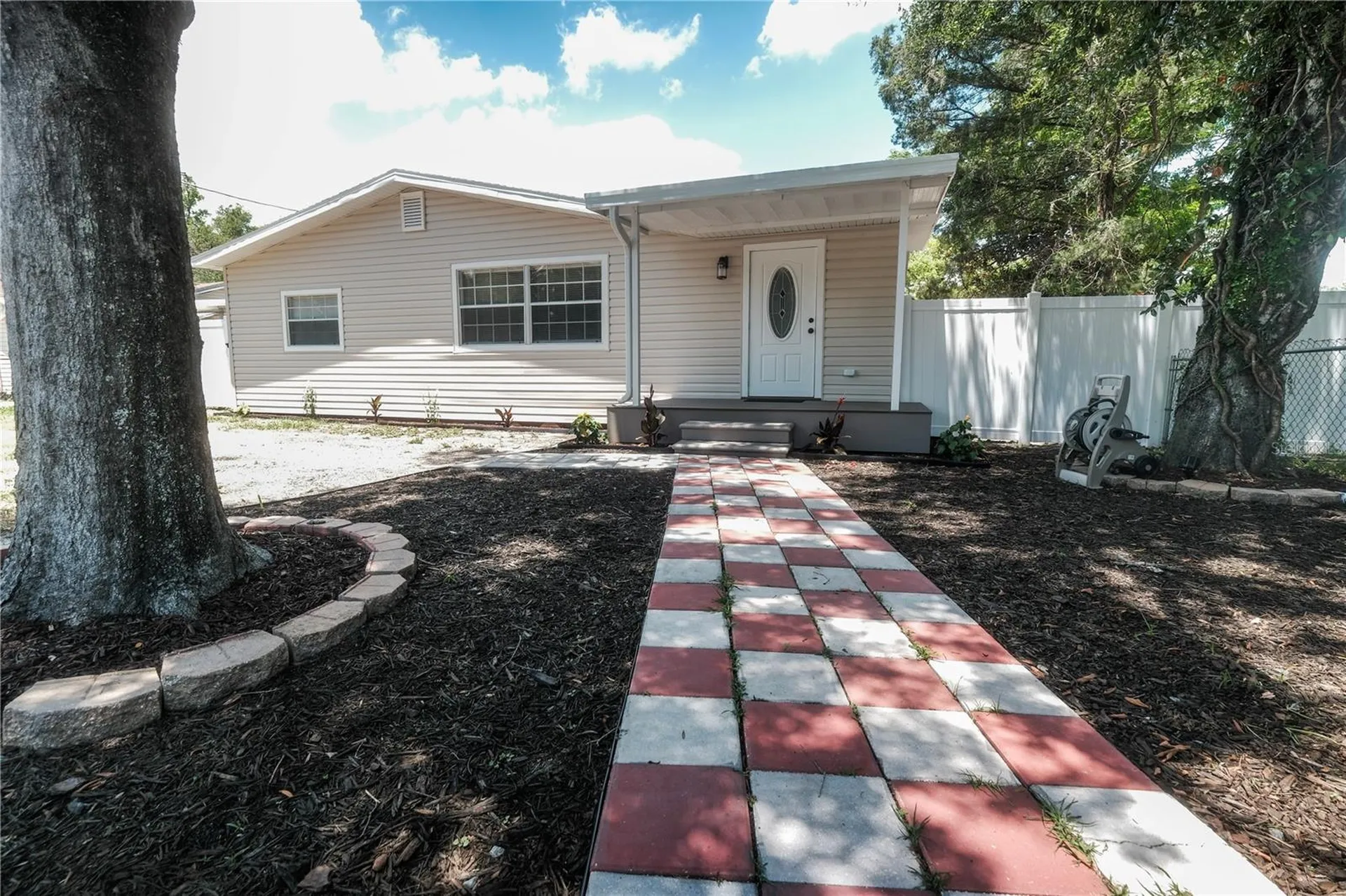 6018 N 49th Street Tampa FL 33610
