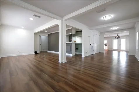 6018 N 49th Street Tampa FL 33610