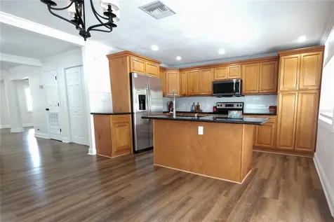 6018 N 49th Street Tampa FL 33610