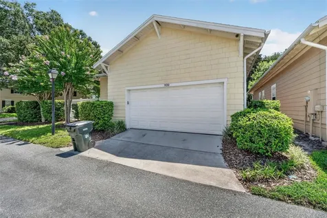 920 Pawstand Road Celebration FL 34747