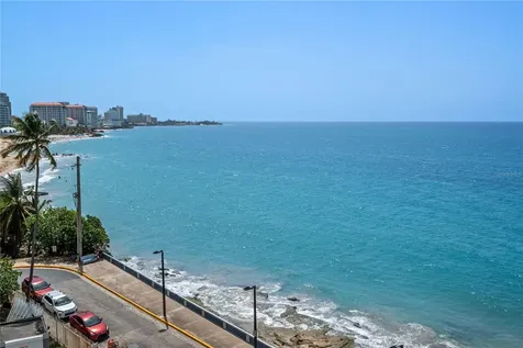 1379 Paseo Don Juan San Juan PR 00921