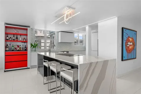 1379 Paseo Don Juan San Juan PR 00921