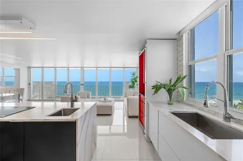 1379 Paseo Don Juan San Juan PR 00921