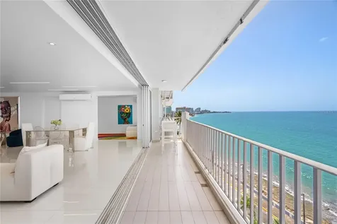 1379 Paseo Don Juan San Juan PR 00921