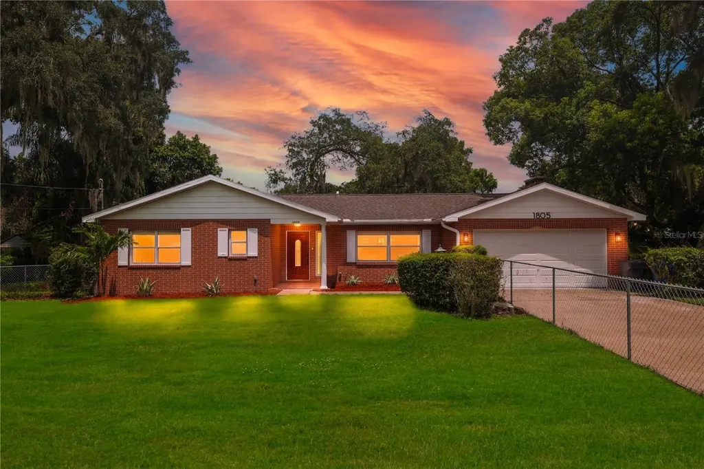 1805 Dierker Drive Valrico FL 33596