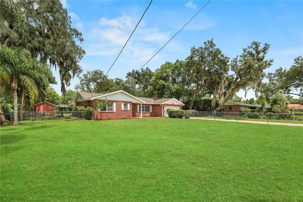 1805 Dierker Drive Valrico FL 33596