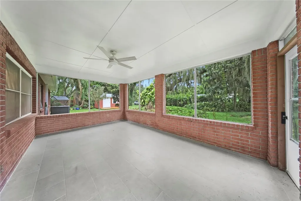 1805 Dierker Drive Valrico FL 33596