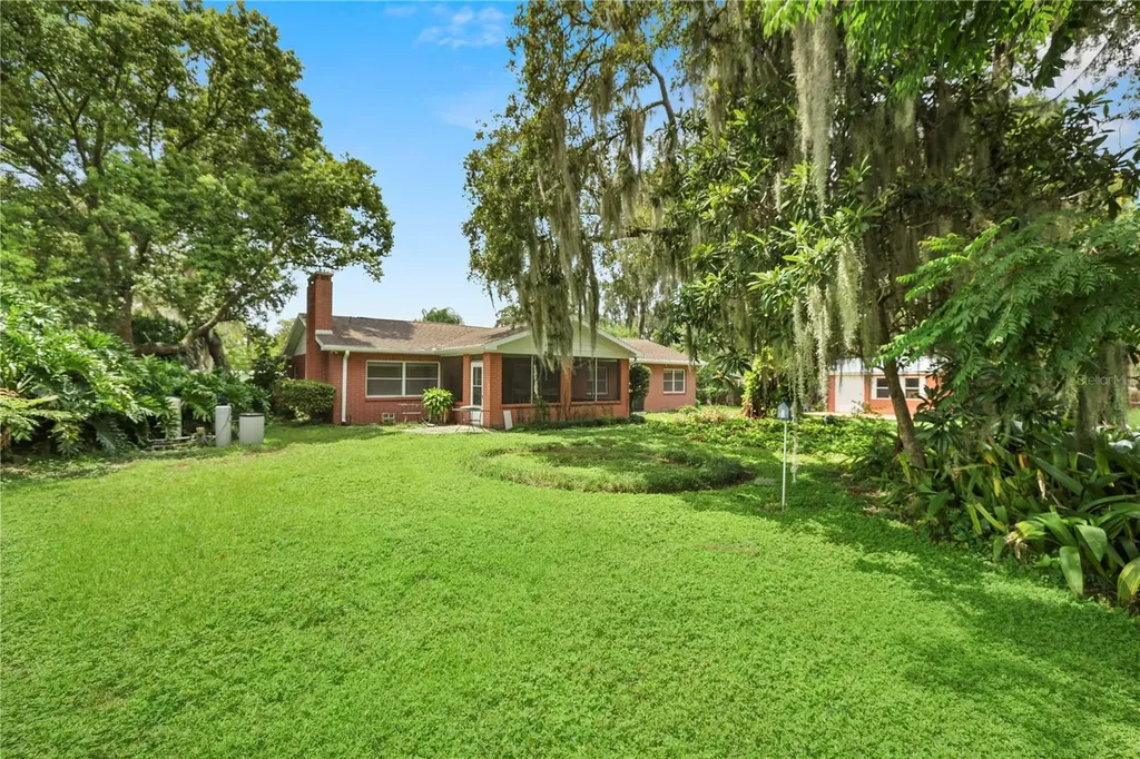 1805 Dierker Drive Valrico FL 33596
