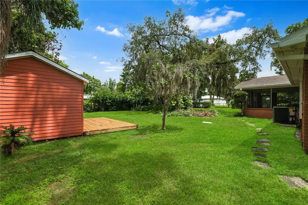 1805 Dierker Drive Valrico FL 33596