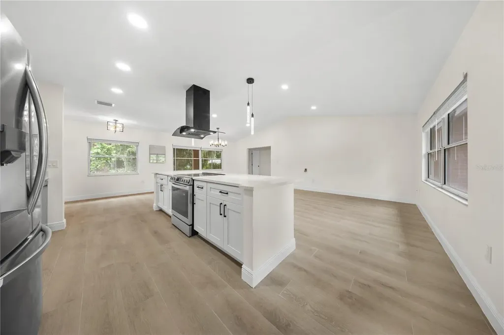 1805 Dierker Drive Valrico FL 33596