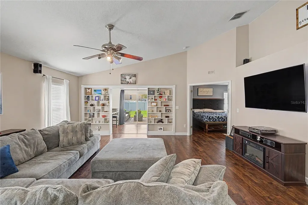 24328 Mistwood Court Lutz FL 33559