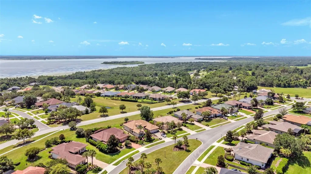 5701 Crestview Drive Lady Lake FL 32159