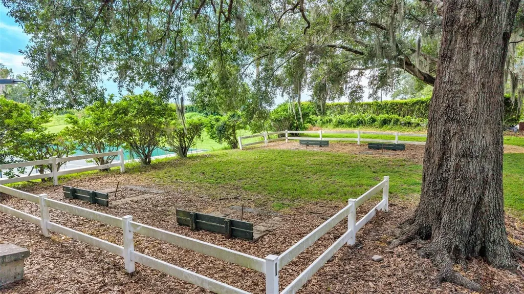 5701 Crestview Drive Lady Lake FL 32159