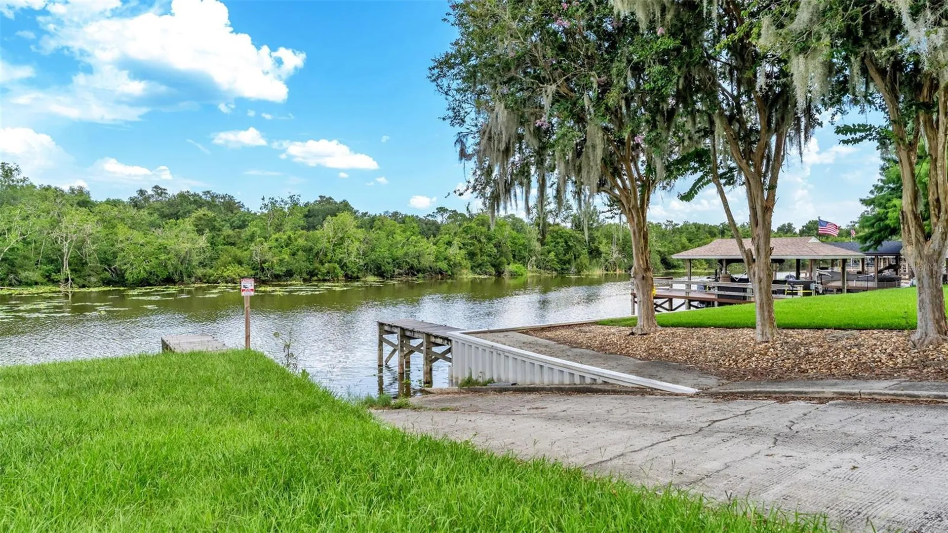 5701 Crestview Drive Lady Lake FL 32159