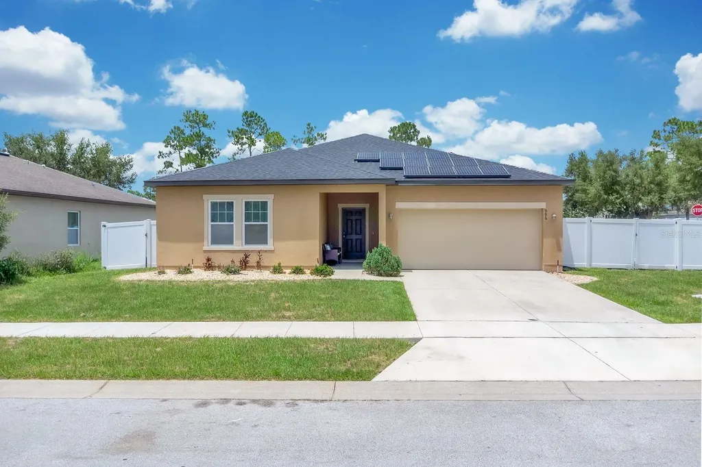 996 Joyce Road Lake Wales FL 33853