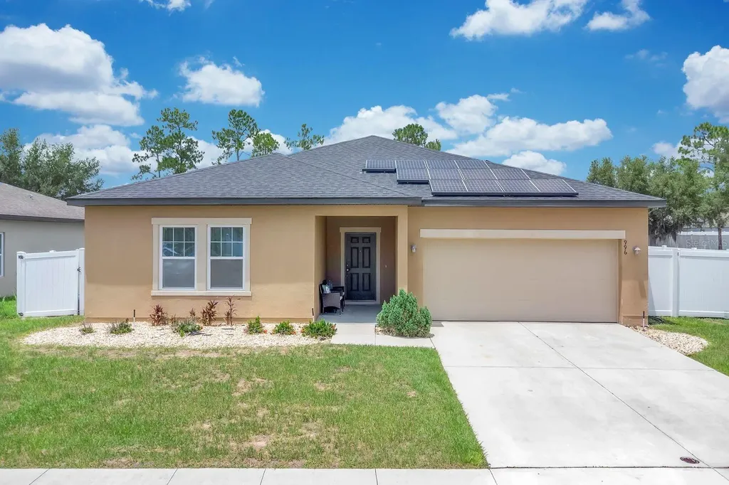 996 Joyce Road Lake Wales FL 33853