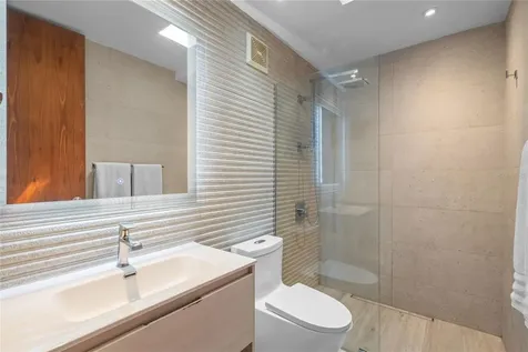 530 Camino De Guillarte Dorado PR 00646