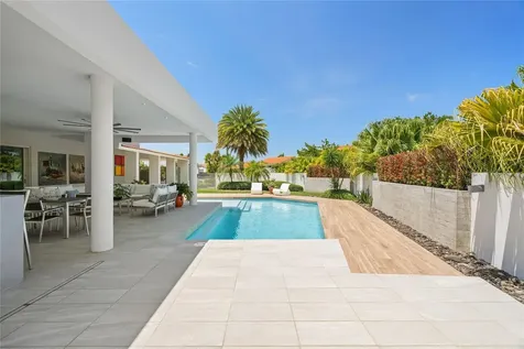 530 Camino De Guillarte Dorado PR 00646