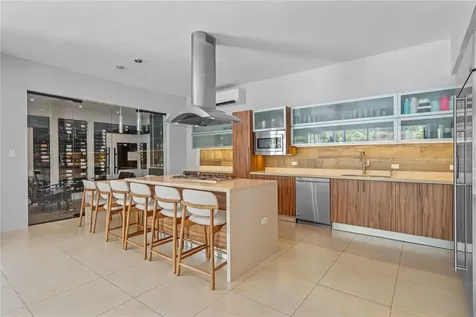 530 Camino De Guillarte Dorado PR 00646