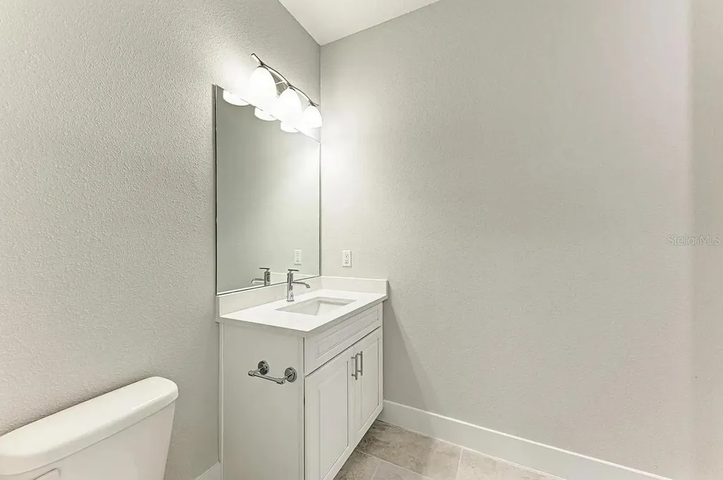 10016 Rembrandt Way Bradenton FL 34212