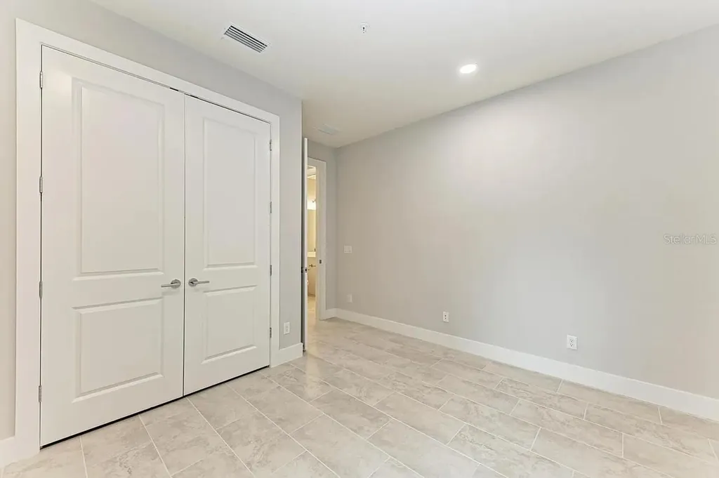 10016 Rembrandt Way Bradenton FL 34212