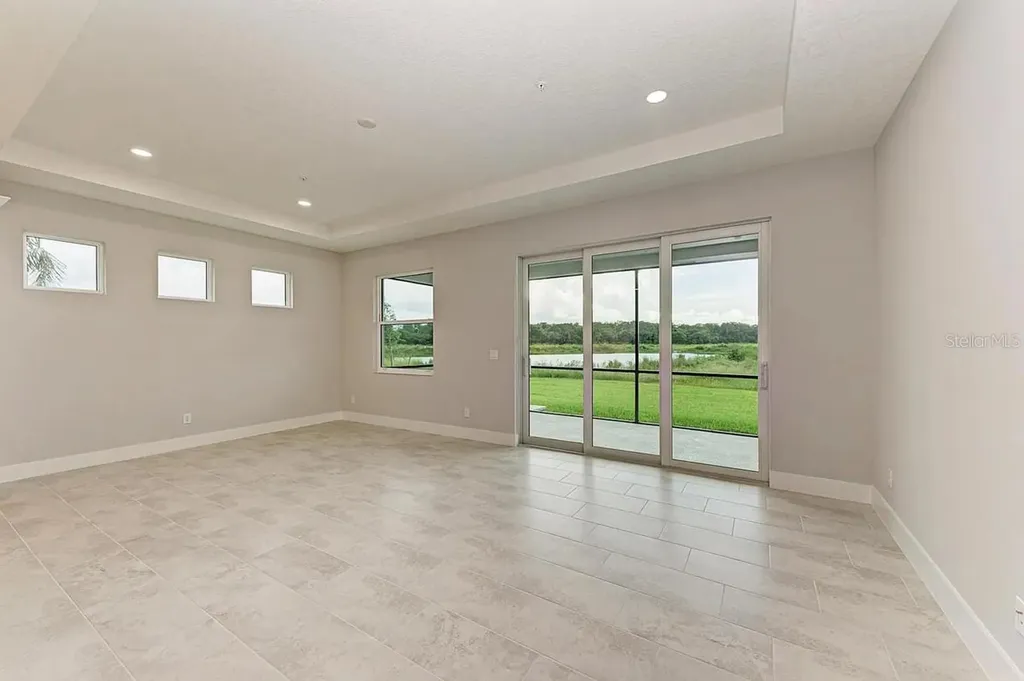 10016 Rembrandt Way Bradenton FL 34212