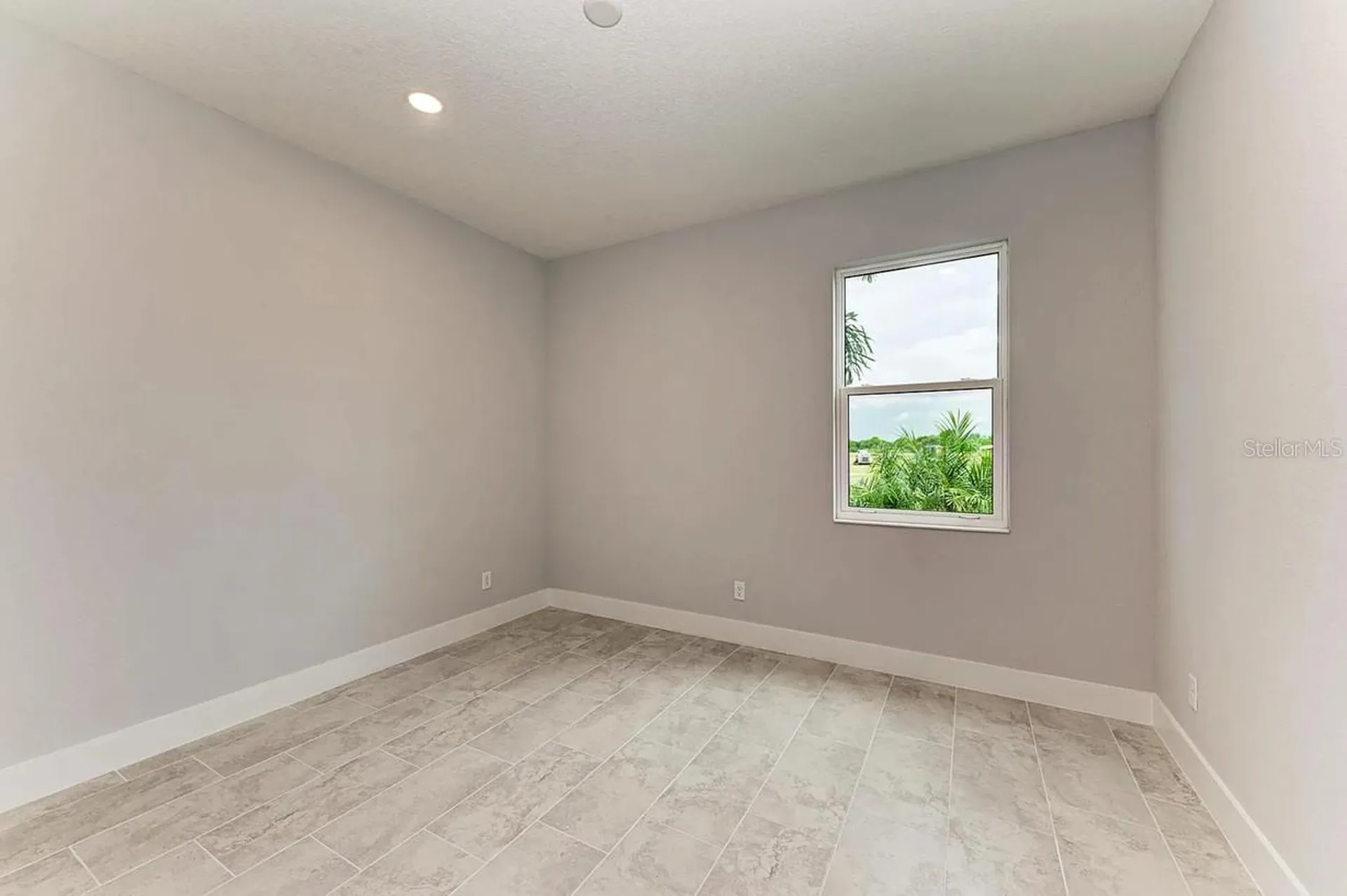 10016 Rembrandt Way Bradenton FL 34212