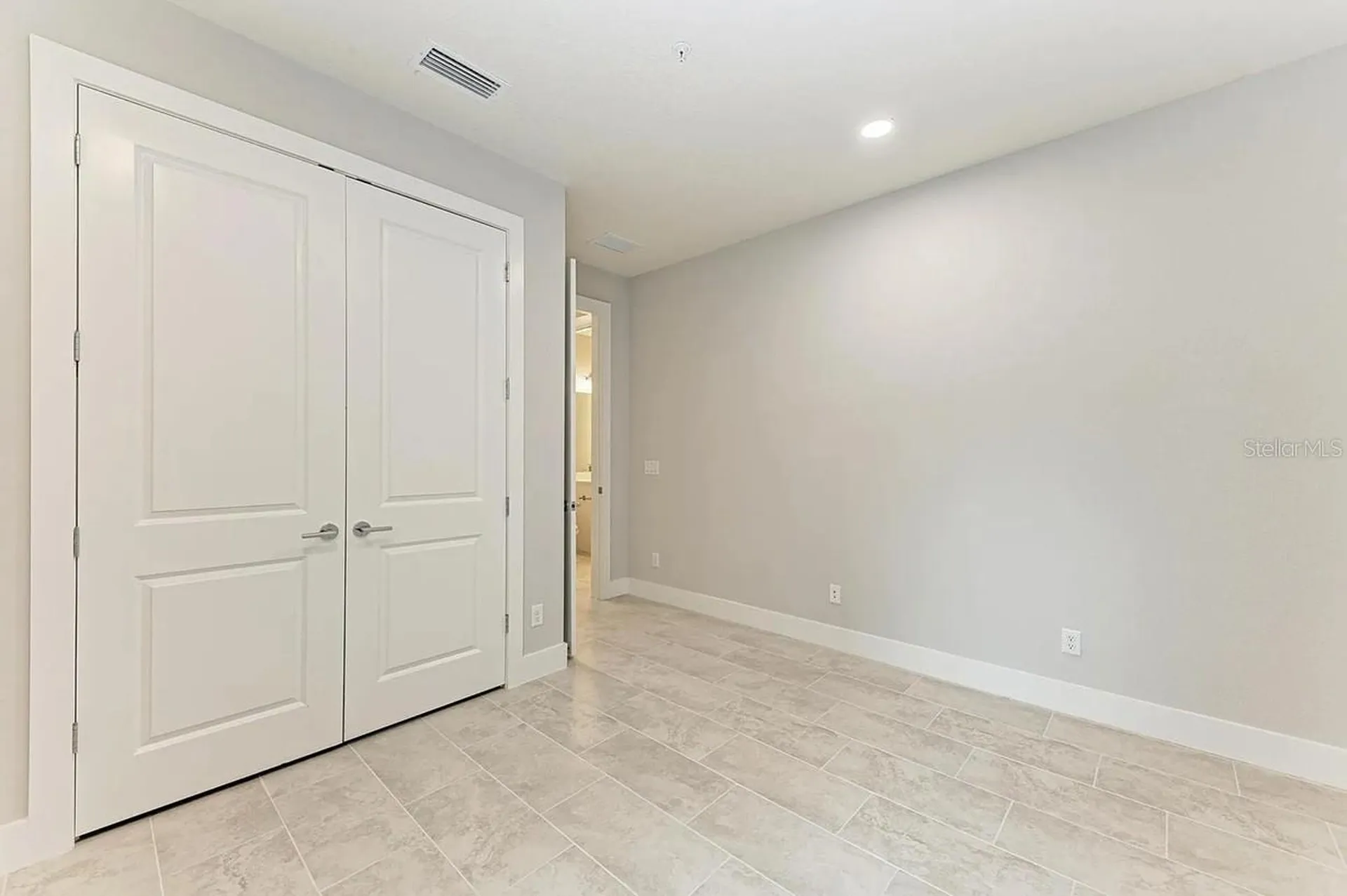 10016 Rembrandt Way Bradenton FL 34212