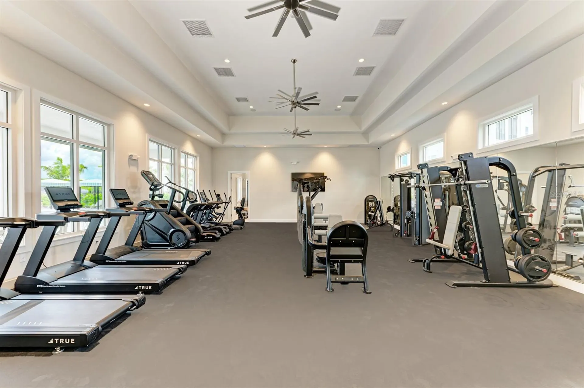 10016 Rembrandt Way Bradenton FL 34212