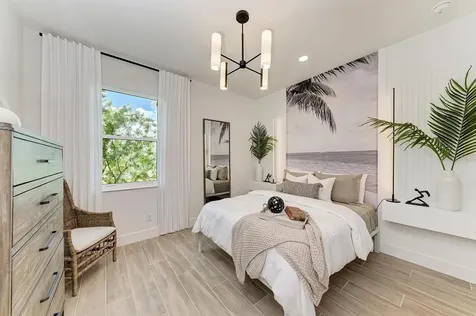 10016 Rembrandt Way Bradenton FL 34201