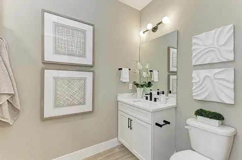 10016 Rembrandt Way Bradenton FL 34201