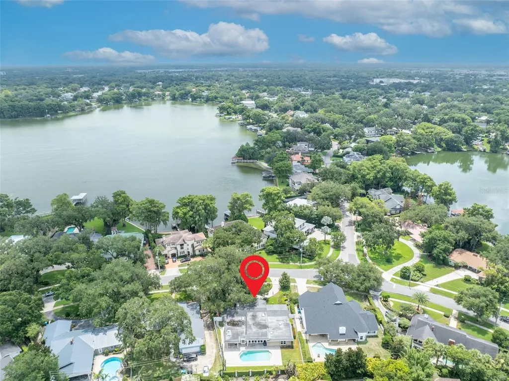 2410 Lake Shore Drive Orlando FL 32803