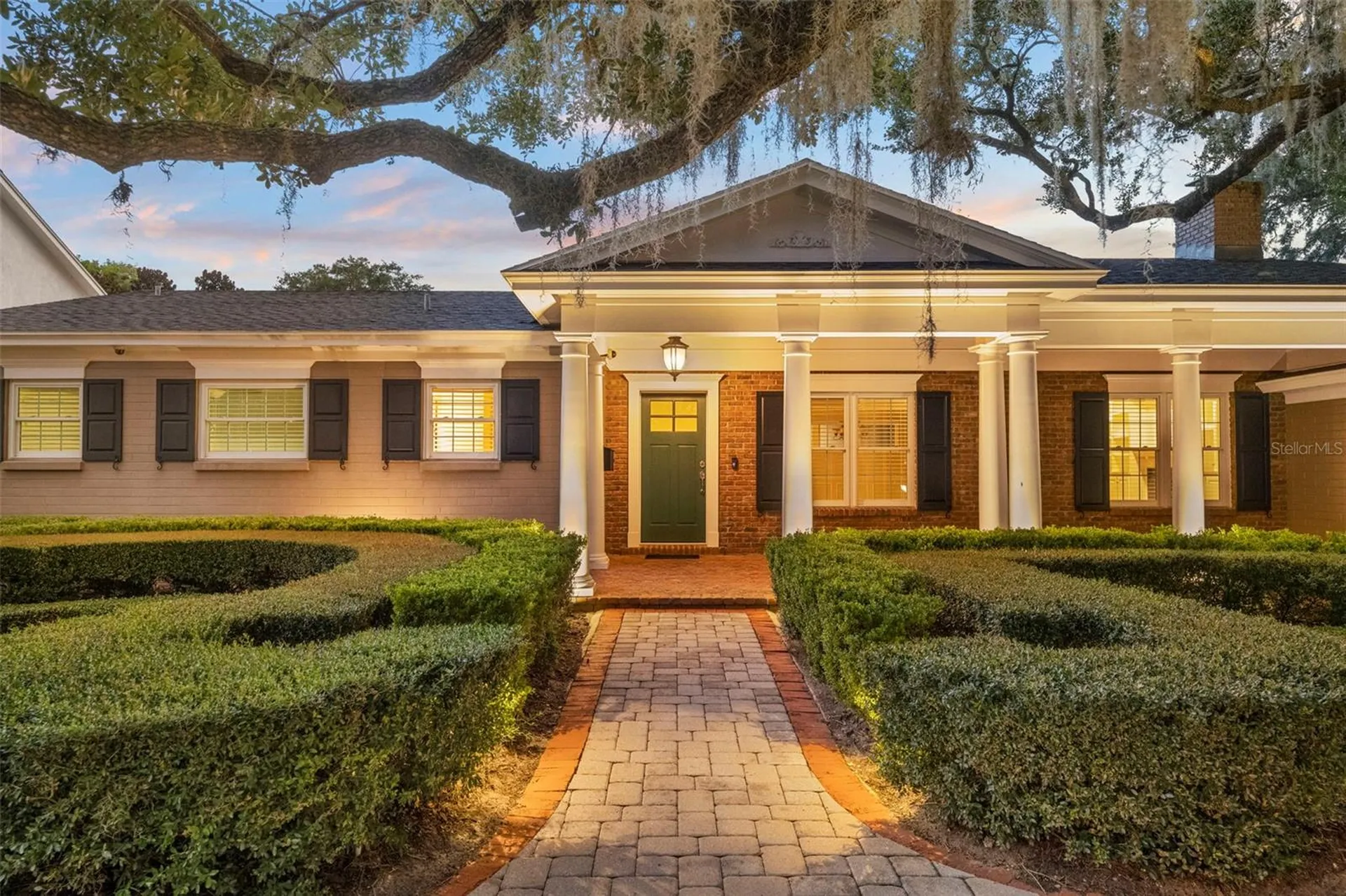 2410 Lake Shore Drive Orlando FL 32803