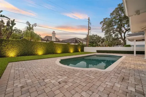 2410 Lake Shore Drive Orlando FL 32803