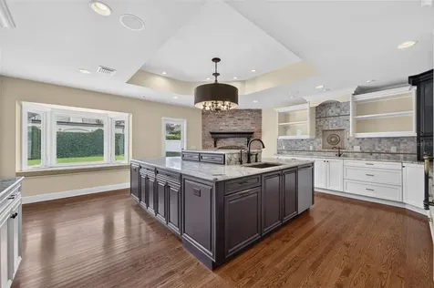 2410 Lake Shore Drive Orlando FL 32803