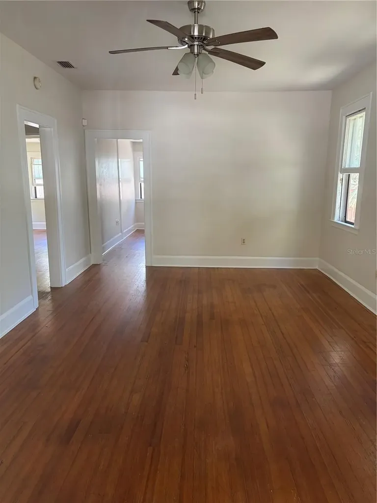 1555 7th Street Sarasota FL 34236