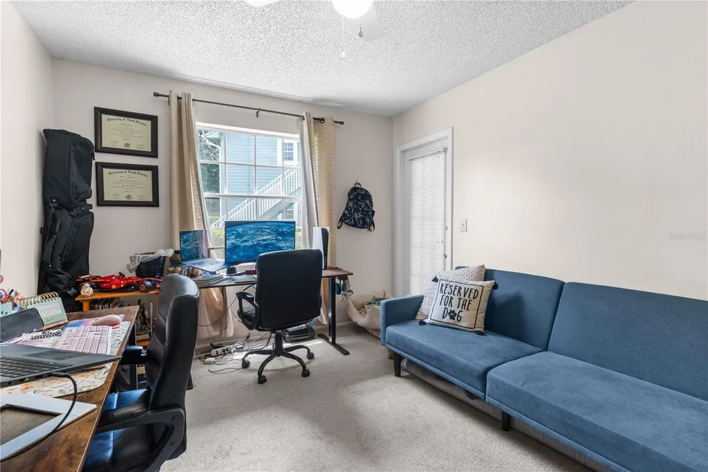 11942 Skylake Place Tampa FL 33617